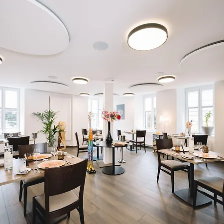 Hotel-restaurant La Croix D'or מלון *