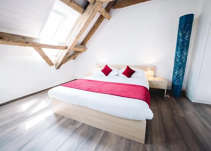 Hotel-restaurant La Croix D'or Отель *