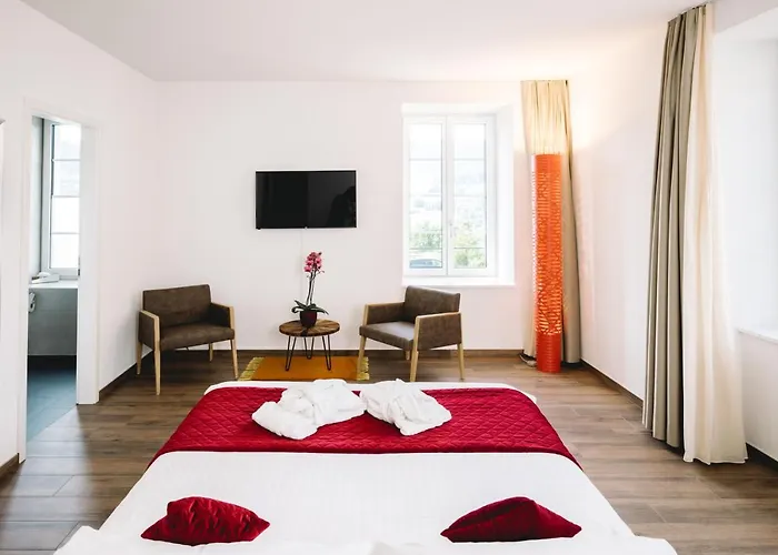 Отель Hotel-restaurant La Croix D'or *