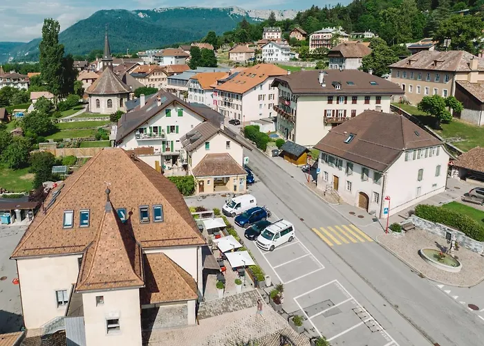 Hotel-restaurant La Croix D'or Hotell Ballaigues